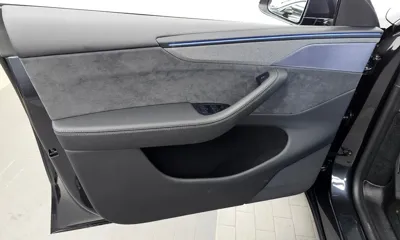 Tesla Model Y 2026, 759 км, за 75900000 KRW - фото 24