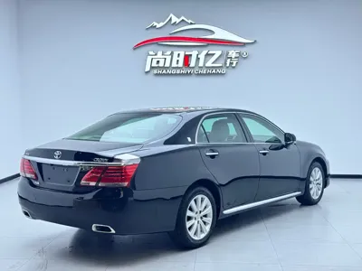 Toyota Crown 2012, 83000 км, за 89800 CNY