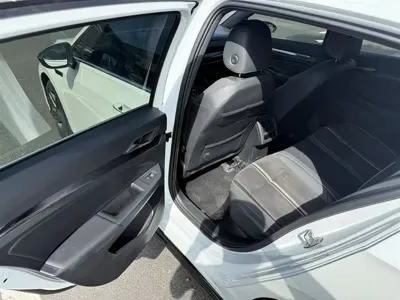 Volkswagen Golf 2023, 45000 км, за 125800 CNY - фото 8