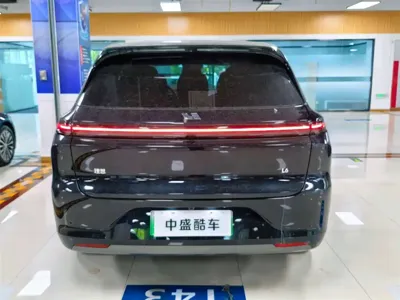Li Auto Li L6 2024, 18000 км, за 179800 CNY