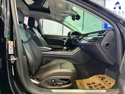 Audi A8 2018, 100000 км, за 298800 CNY - фото 8
