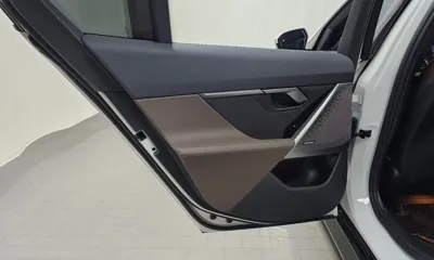 BMW 5-Series 2025, 11268 км, за 71800000 KRW - фото 25