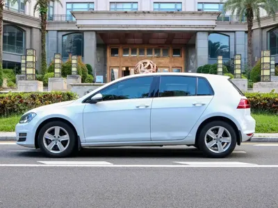 Volkswagen Golf 2014, 57000 км, за 45000 CNY