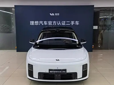 Li Auto 理想i8 2025, 13000 км, за 298800 CNY