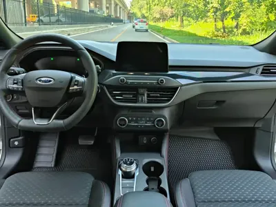Ford Focus 2020, 20000 км, за 69800 CNY - фото 2