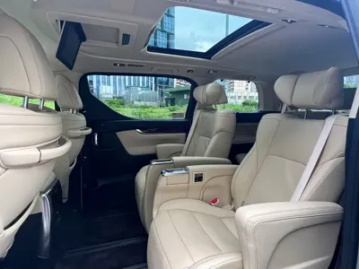 Toyota Alphard 2018, 53000 км, за 528000 CNY - фото 10