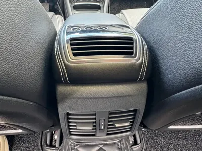 Mercedes-Benz GLA 2019, 75000 км, за 69000 CNY - фото 13