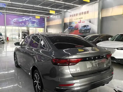 Geely Emgrand 2026, 11000 км, за 45800 CNY - фото 7