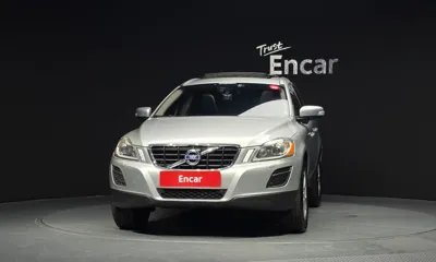 Volvo XC60 · 2013 год