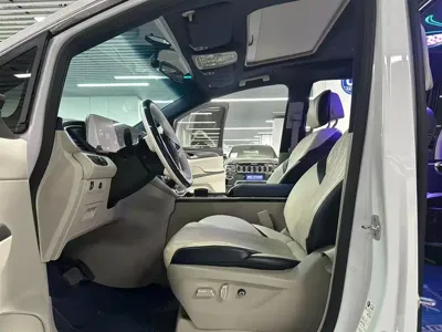 Buick GL8 2022, 90000 км, за 176800 CNY