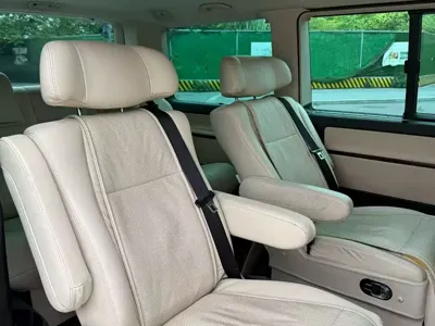 Volkswagen Multivan 2013, 160000 км, за 78800 CNY