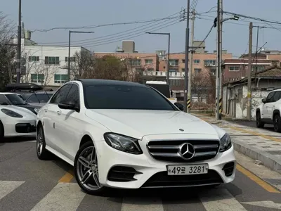 Mercedes-Benz E-Class · 2017 год