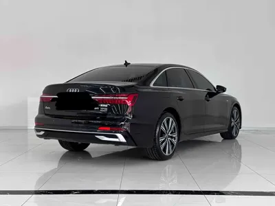 Audi A6L 2025, 27000 км, за 296900 CNY