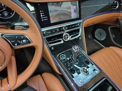 Bentley Flying Spur 2022, 28456 км, за 187000000 KRW - фото 9