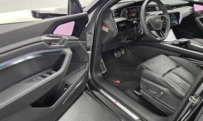 Audi SQ8 e-tron 2024, 2145 км, за 96000000 KRW - фото 10