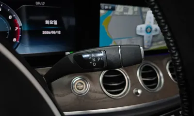 Mercedes-Benz E-Class 2018, 103606 км, за 24000000 KRW - фото 9