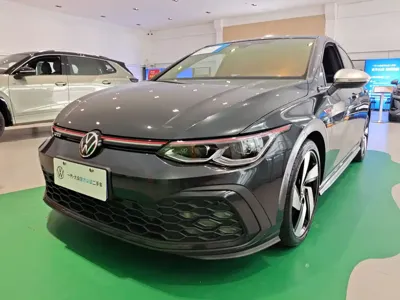 Volkswagen Golf GTI 2023, 32000 км, за 152800 CNY - фото 1