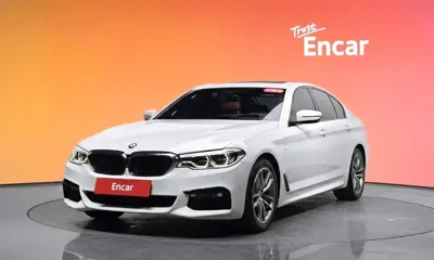 BMW 5-Series · 2017 год
