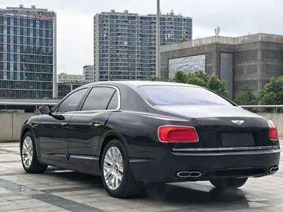 Bentley Flying Spur 2018, 42000 км, за 888000 CNY - фото 5