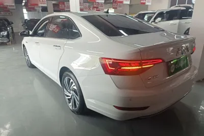 Volkswagen Sagitar 2021, 25400 км, за 75702.19 CNY