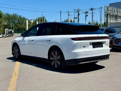 Li Auto 理想i6 2026, 3500 км, за 253800 CNY - фото 3