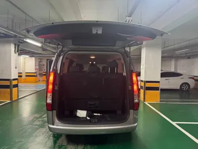 Hyundai Staria 2025, 7300 км, за 19270000 KRW - фото 2