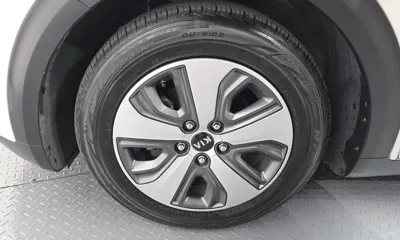 Kia Niro 2017, 157156 км, за 10000000 KRW - фото 5