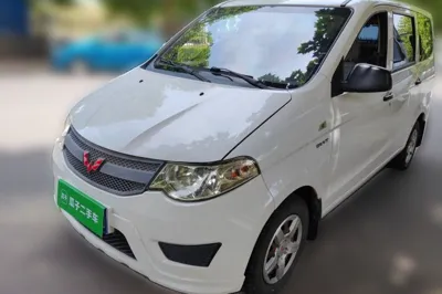 Wuling Hongguang · 2015 год