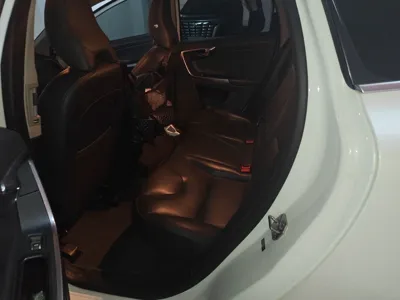 Volvo XC60 2017, 102600 км, за 65955.62 CNY - фото 18