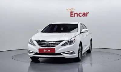 Hyundai Sonata 2013, 127951 км, за 4900000 KRW