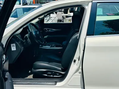 Infiniti Q70 2015, 60000 км, за 73800 CNY - фото 7
