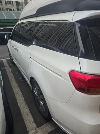 Kia Canival 2016, 220000 км, за 12000000 KRW