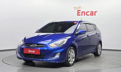 Hyundai Accent · 2012 год