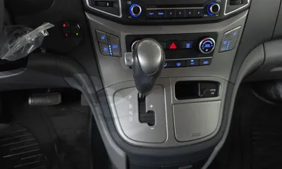 Hyundai Starex 2019, 99727 км, за 12500000 KRW - фото 9