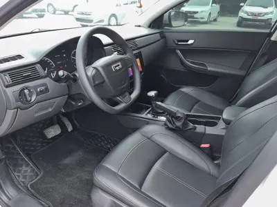 Qoros Qoros 3 2019, 70000 км, за 18800 CNY - фото 9