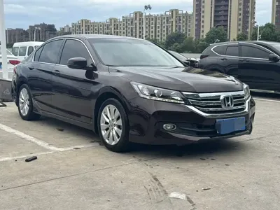 Honda Accord 2014, 85000 км, за 41800 CNY - фото 3
