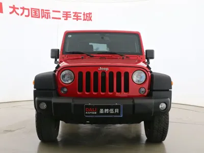 Jeep Wrangler 2016, 128000 км, за 139800 CNY - фото 2