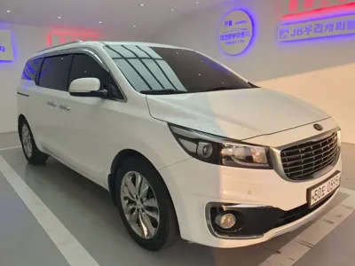 Kia Canival 2016, 220000 км, за 6900000 KRW