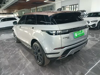 Land Rover Range Rover Evoque 2023, 27400 км, за 198217.36 CNY