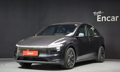 Tesla Model Y · 2026 год