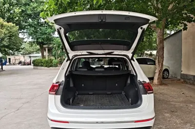 Volkswagen Tiguan L 2019, 108900 км, за 98312.23 CNY - фото 27