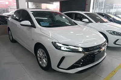 Chevrolet Monza 2024, 7700 км, за 73132.55 CNY - фото 3