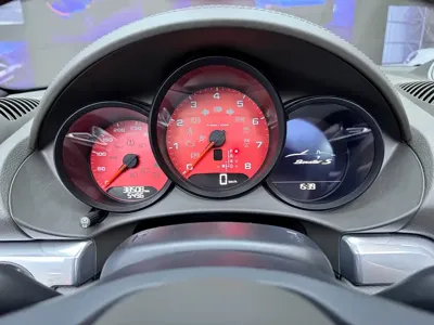 Porsche 718 2017, 30000 км, за 348000 CNY