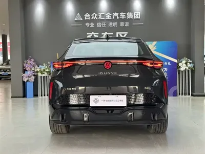 Volkswagen 06 2025, 22000 км, за 107899 CNY