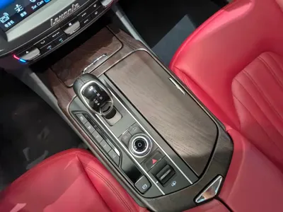 Maserati Levante 2017, 96000 км, за 188000 CNY - фото 12