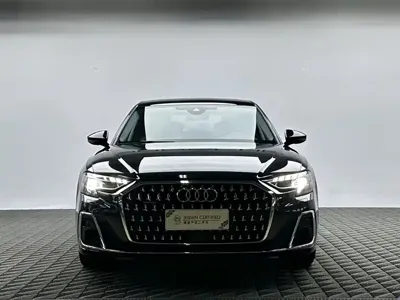 Audi A8 2024, 38000 км, за 395000 CNY