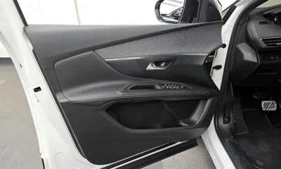 Peugeot 3008 2020, 88975 км, за 14900000 KRW - фото 24