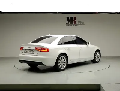 Audi A4 2015, 114615 км, за 5200000 KRW