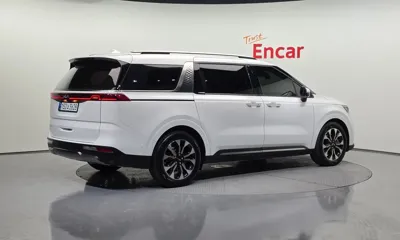 Kia Canival 2023, 87702 км, за 30990000 KRW - фото 2