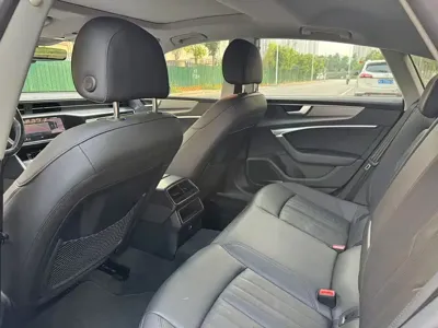 Audi A7 2021, 64000 км, за 219800 CNY - фото 6
